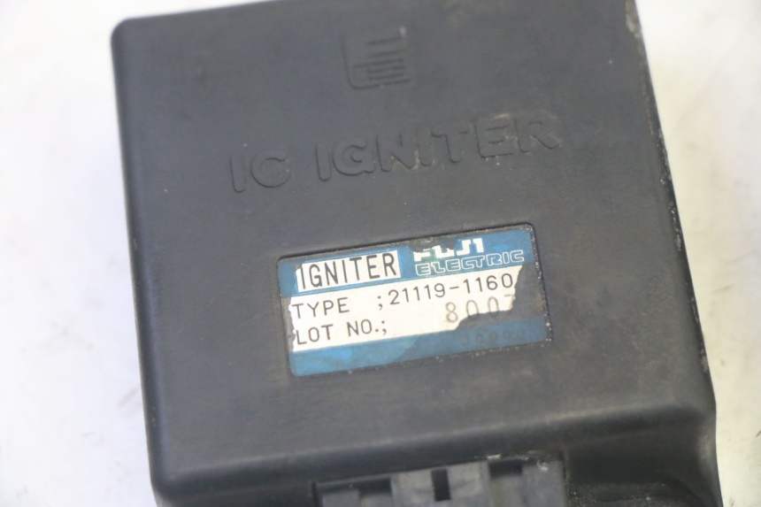 photo de CDI UNIT KAWASAKI GPX R WARBIRD 600 (1988 - 1993) - Component detail