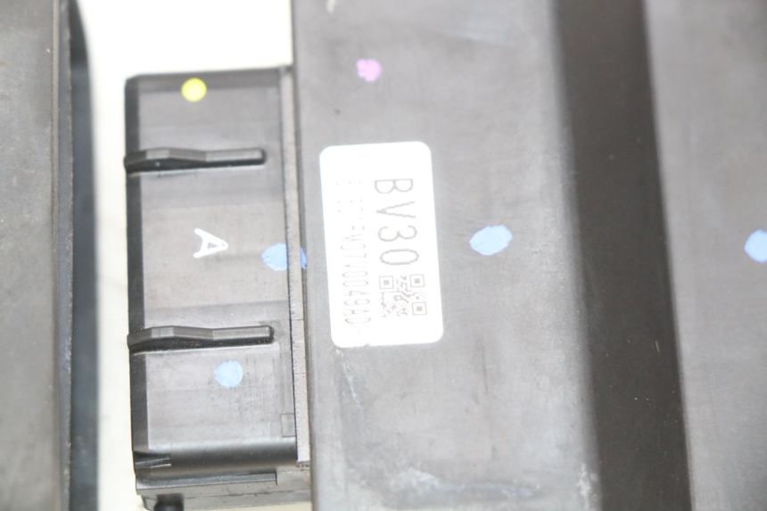 photo de CDI UNIT YAMAHA N-MAX NMAX 125 (2017 - 2020)