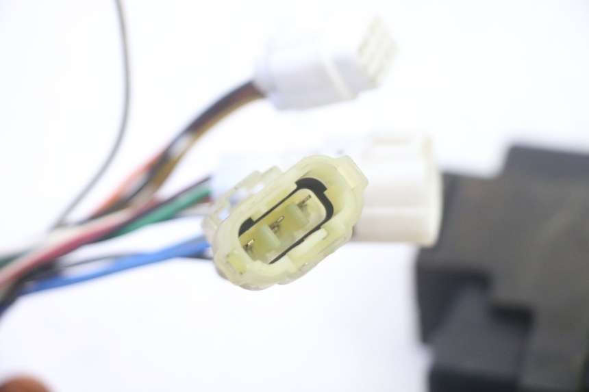 photo de CDI UNIT YAMAHA YP MAJESTY 125 (2007 - 2010)