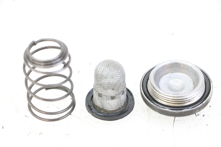 photo de ENGINE OIL CAP HONDA FES S-WING SWING ABS 125 (2007 - 2015)