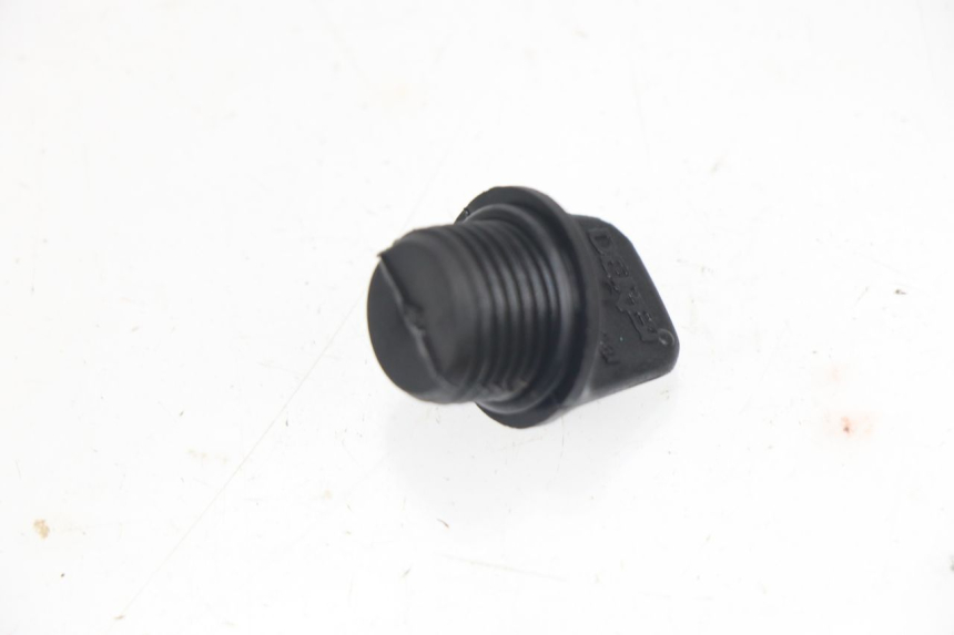 photo de ENGINE OIL CAP DERBI SENDA SM DRD 50 (2008 - 2013)
