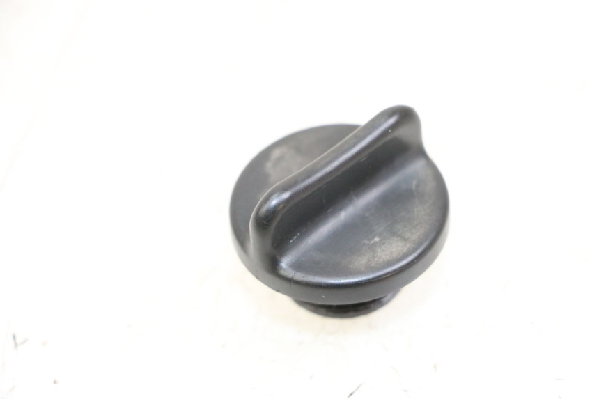 photo de ENGINE OIL CAP SUZUKI GSR 750 (2011 - 2017)