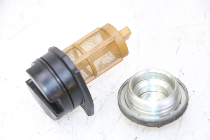 photo de ENGINE OIL CAP PIAGGIO XEVO - X EVO 125 (2007 - 2016)