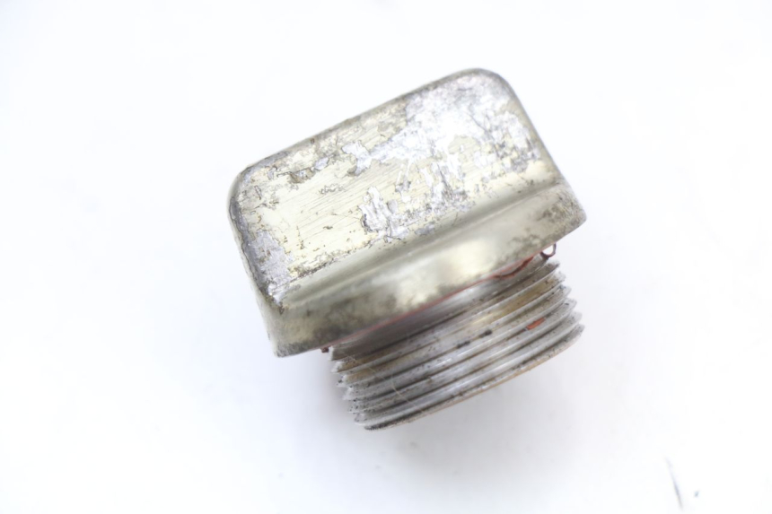 photo de ENGINE OIL CAP YAMAHA XJ F 900 (1983 - 1994)