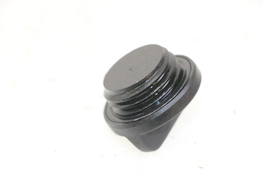 photo de ENGINE OIL CAP YAMAHA FZS FAZER 600 (2001 - 2003)