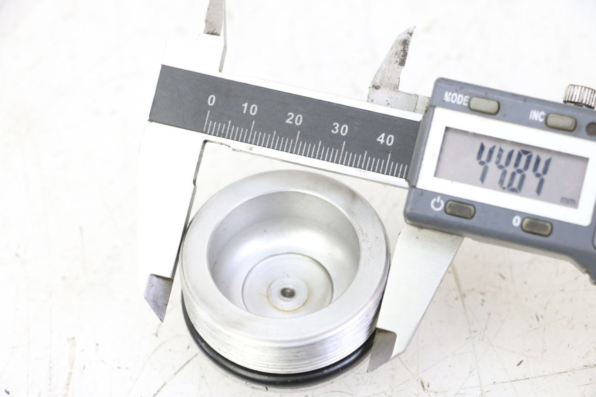 photo de FORK CAP APRILIA ETX 125 (1998 - 2002)