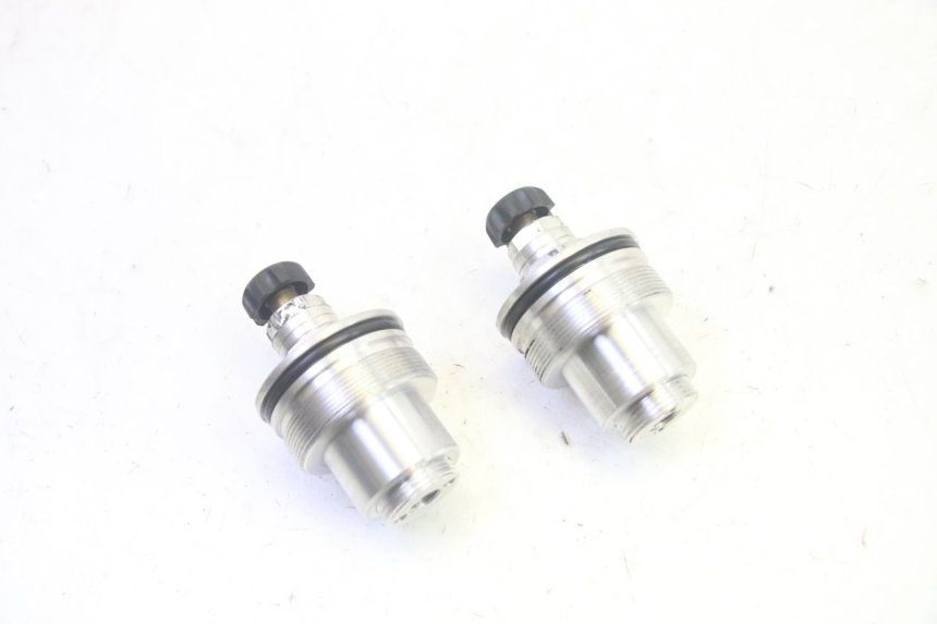 photo de FORK CAP YAMAHA FJR ABS 1300 (2006 - 2012) - Zoom on usage condition