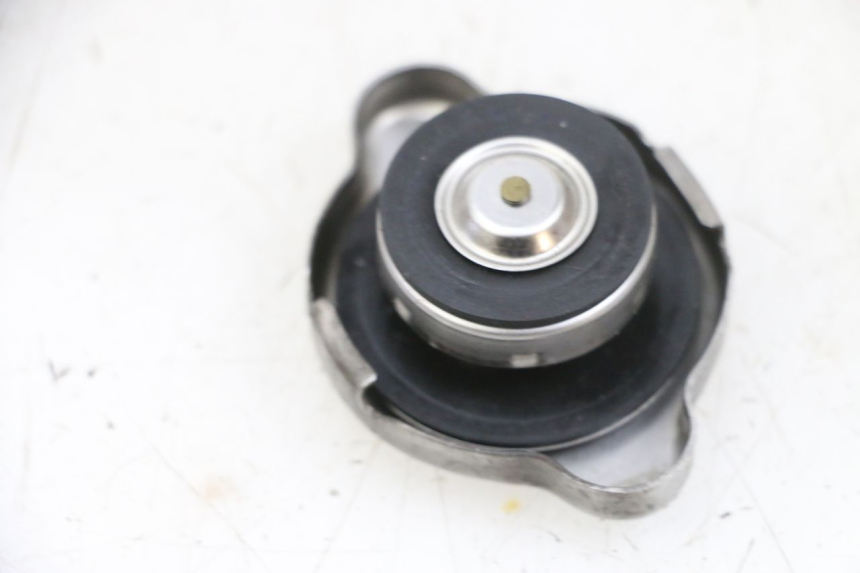 photo de RADIATOR CAP SUZUKI BURGMAN 650 (2013 - 2020)