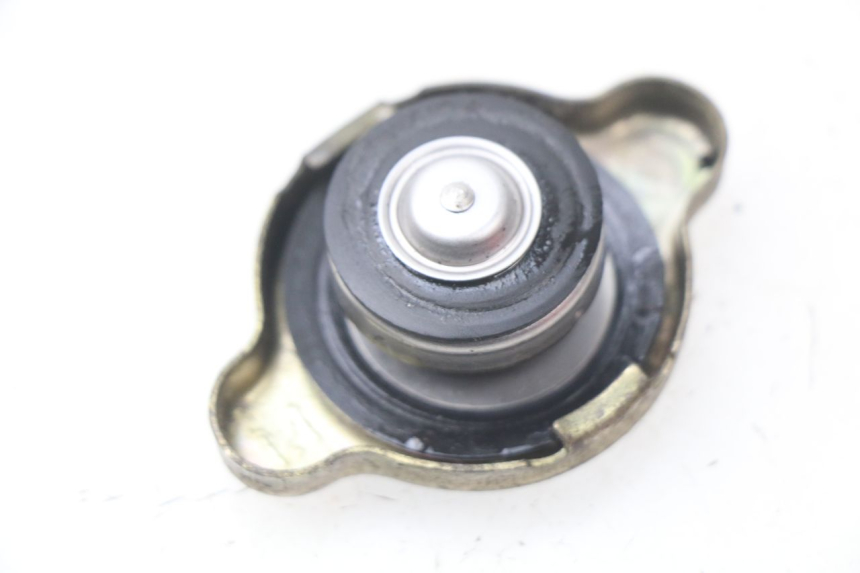 photo de RADIATOR CAP HONDA CBR 919 RR FIREBLADE 900 (1998 - 1999)