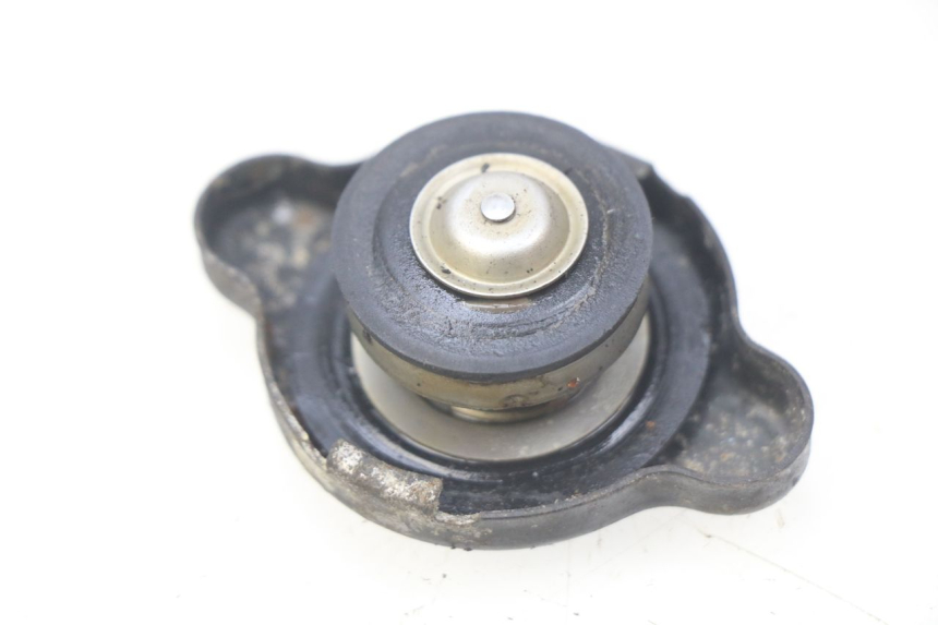 photo de RADIATOR CAP HONDA CBR RR FIREBLADE 900 (1992 - 1994)