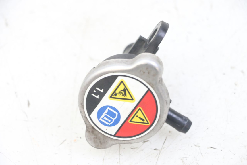 photo de RADIATOR CAP HONDA FORZA ABS 300 (2013 - 2019)