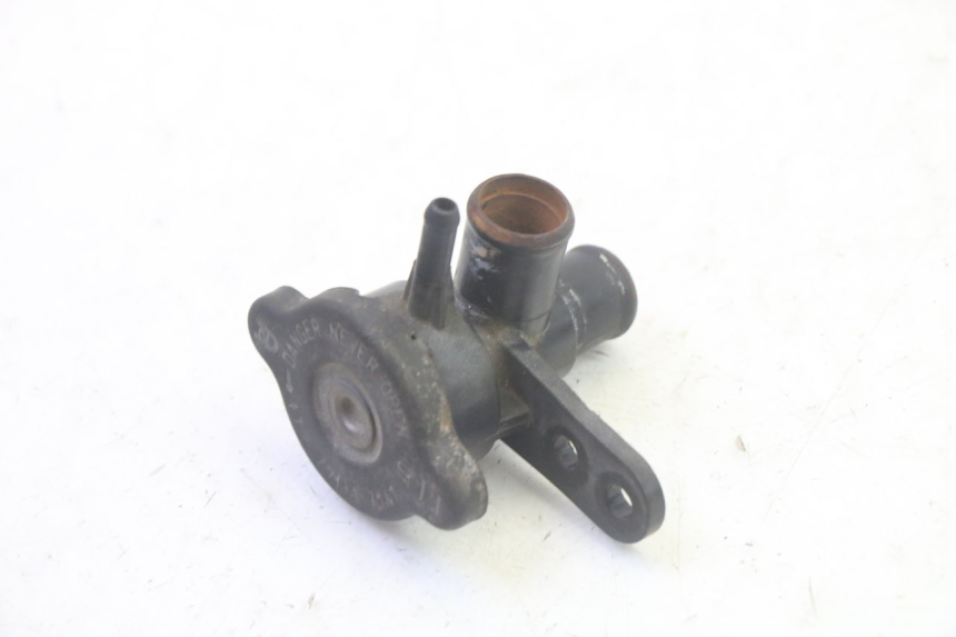 photo de RADIATOR CAP KAWASAKI GPX R WARBIRD 600 (1988 - 1993) - Technical close-up