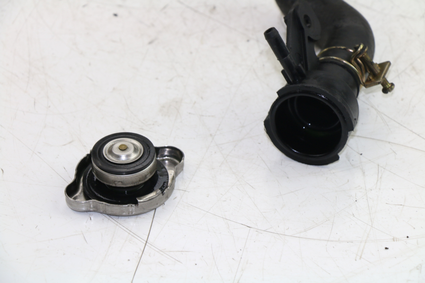 photo de RADIATOR CAP KYMCO GRAND DINK 125 (2002 - 2007)