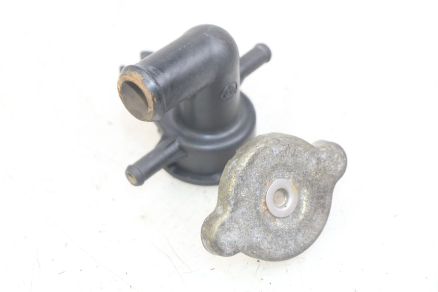 photo de RADIATOR CAP HONDA FES PANTHEON 2T 125 (1998 - 2002)