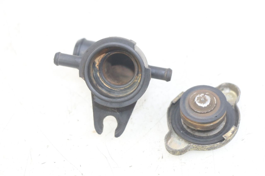 photo de RADIATOR CAP HONDA FES PANTHEON 2T 125 (1998 - 2002)