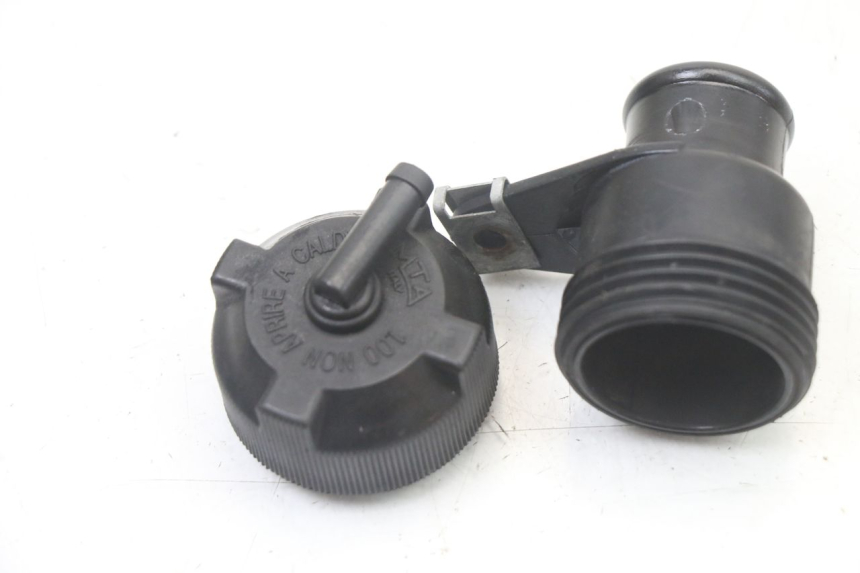 photo de RADIATOR CAP APRILIA RS 50 (1999 - 2005)