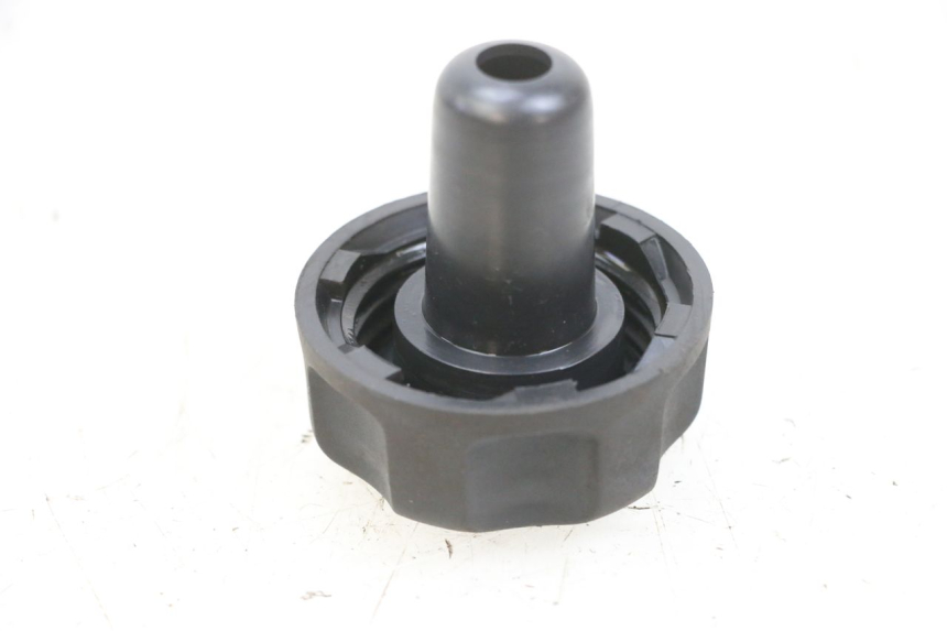 photo de FUEL TANK CAP YAMAHA BW'S EASY 50 (2013 - 2016) - Zoom on usage condition