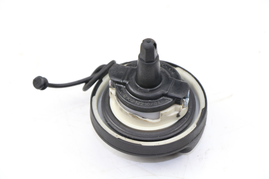 photo de FUEL TANK CAP BMW C GT 650 (2012 - 2015)
