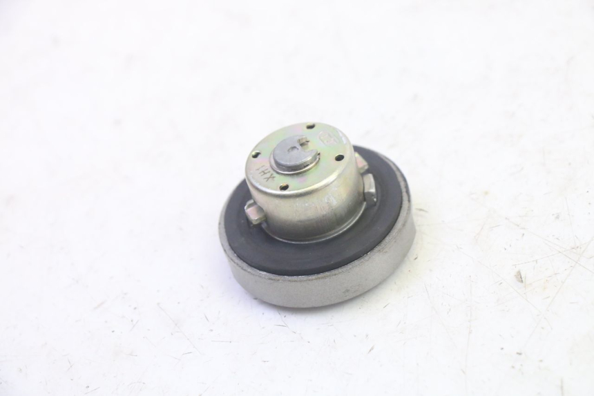 photo de FUEL TANK CAP SYM FIDDLE 3 III 125 (2014 - 2020) - Technical close-up