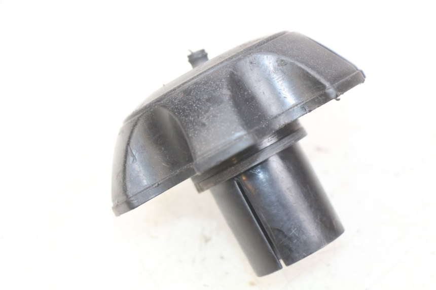 photo de FUEL TANK CAP HONDA CR 125 (1995 - 1997)