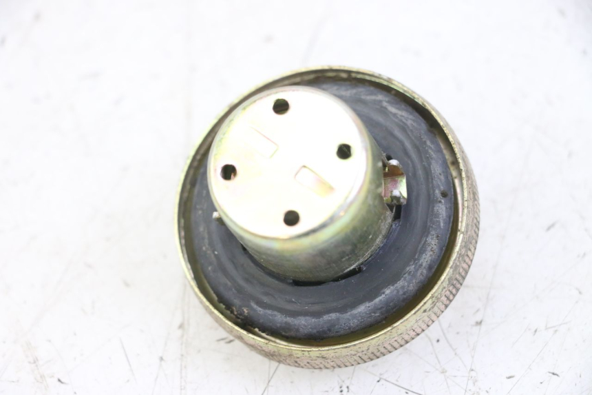 photo de FUEL TANK CAP HONDA SCV LEAD 100 (2003 - 2007)