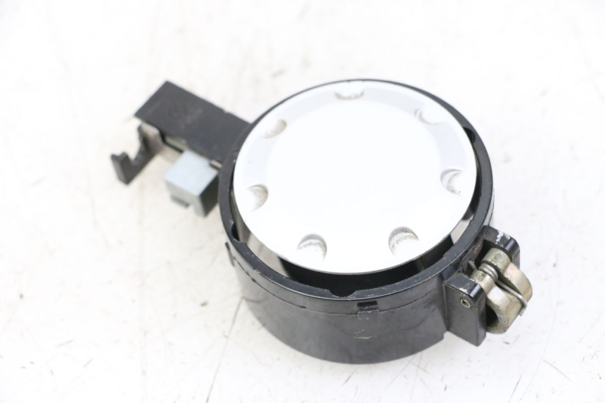photo de FUEL TANK CAP KYMCO XCITING 500 (2007 - 2010)