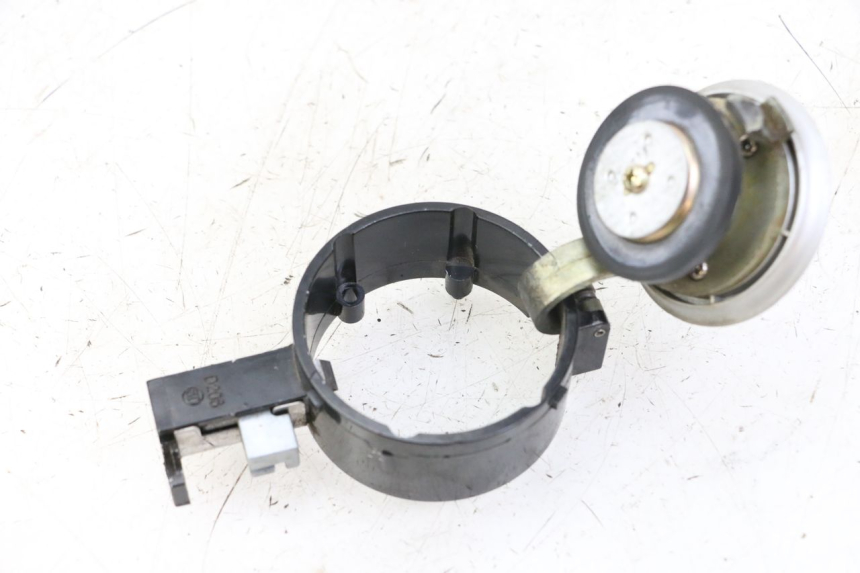 photo de FUEL TANK CAP KYMCO XCITING 500 (2007 - 2010)