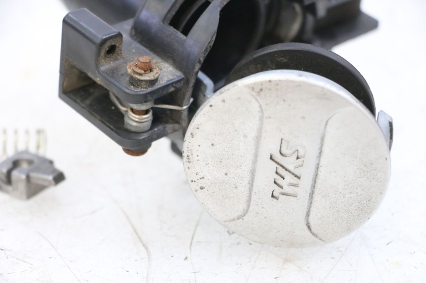 photo de FUEL TANK CAP SYM ORBIT III 3 4T 50 (2018 - 2021) - Surface and material condition