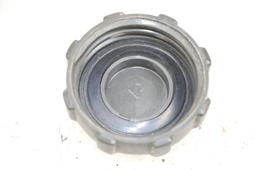 photo de FUEL TANK CAP PIAGGIO VESPA LX 125 (2005 - 2010)