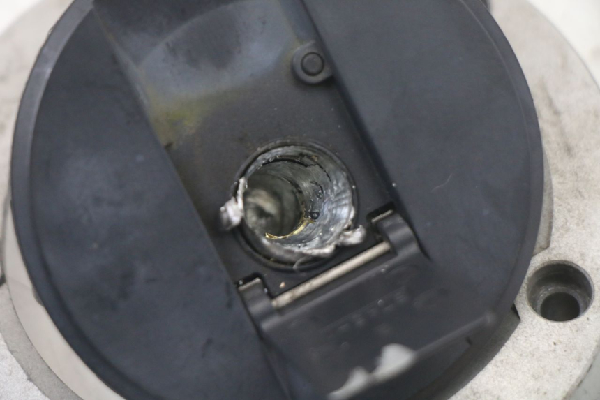 photo de FUEL TANK CAP SUZUKI GSX F GSXF 650 (2007 - 2015)