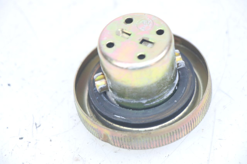 photo de FUEL TANK CAP PEUGEOT TWEET 4T 50 (2014 - 2019)