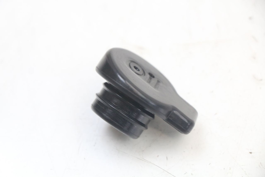 photo de OIL TANK CAP APRILIA SR MOTARD 50 (2012 - 2018)