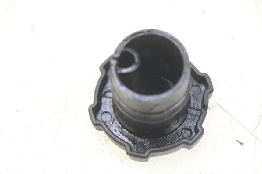 photo de OIL TANK CAP DERBI BOULEVARD 50 (2009 - 2006)