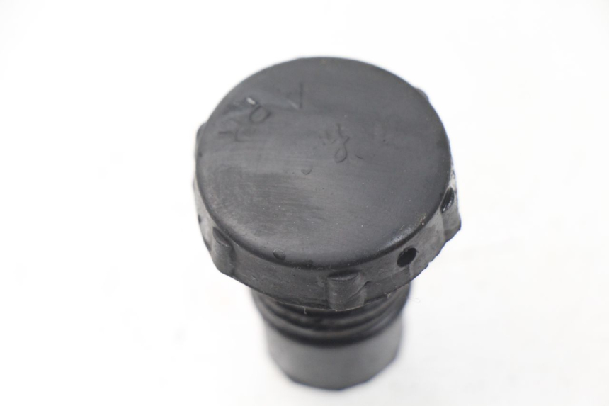 photo de OIL TANK CAP LINTEX FEVER 2T 50 (2009 - 2022)
