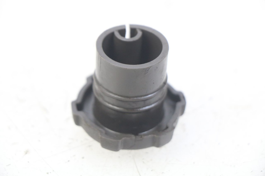 photo de OIL TANK CAP PIAGGIO HEXAGON 2T 125 (1994 - 1998)