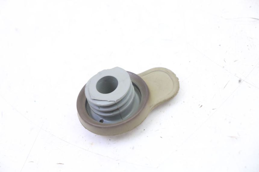 photo de OIL TANK CAP YAMAHA JOG R 50 (2004 - 2014)