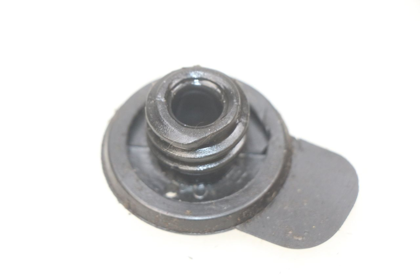 photo de OIL TANK CAP KEEWAY RY6 2T 50 (2011 - 2019)