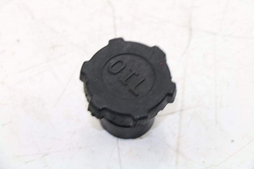 photo de OIL TANK CAP PIAGGIO FLY 2T 50 (2004 - 2017)