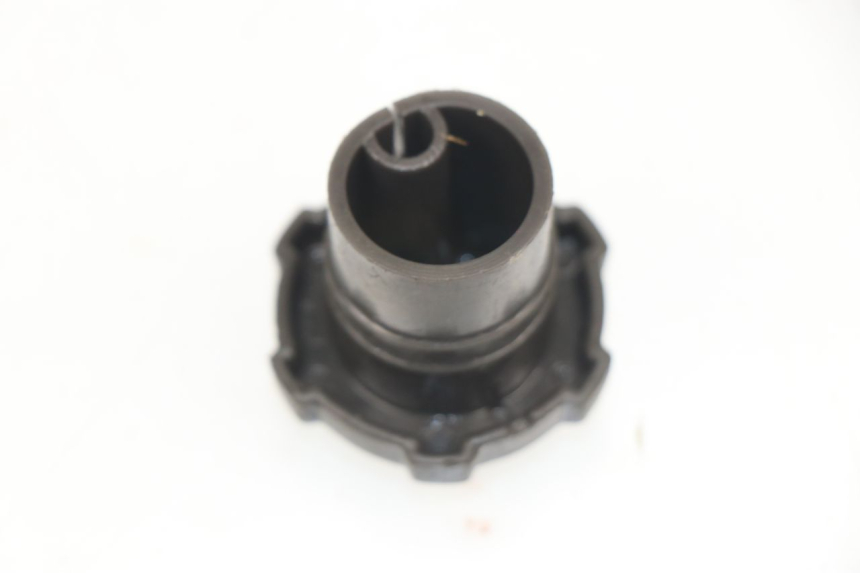 photo de OIL TANK CAP PIAGGIO VESPA LX 2T 50 (2005 - 2013)