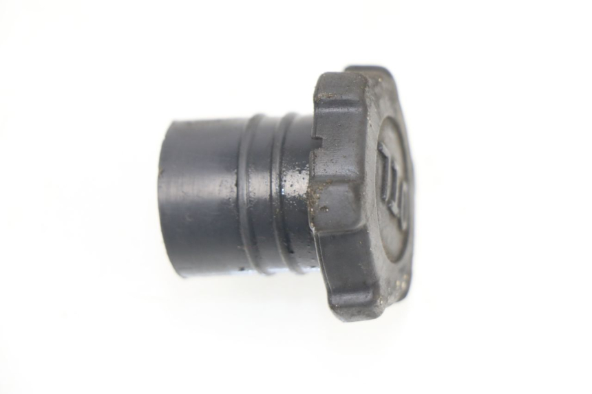 photo de OIL TANK CAP PIAGGIO VESPA LX 2T 50 (2005 - 2013) - Component detail