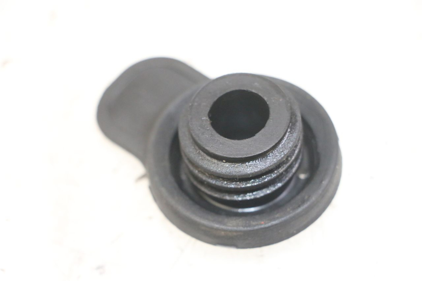 photo de OIL TANK CAP YAMAHA TDR DELTABOX 125 (1993 - 2003)