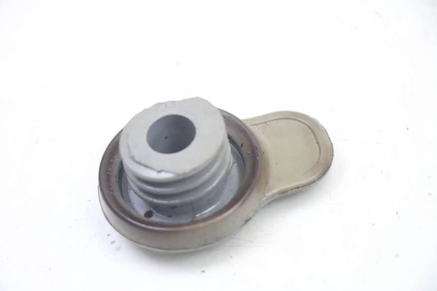 photo de OIL TANK CAP YAMAHA TZR 50 (2008 - 2016)