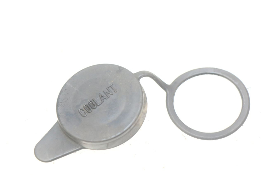 photo de EXPANSION TANK CAP HONDA CBR RR FIREBLADE 900 (1992 - 1994)