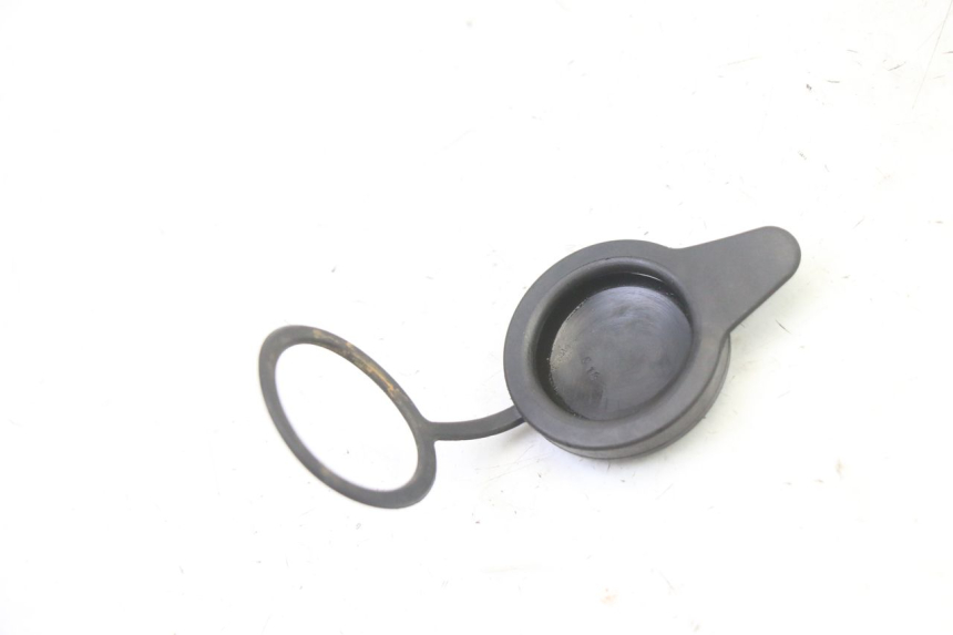 photo de EXPANSION TANK CAP HONDA CBR RR FIREBLADE 900 (1992 - 1994)