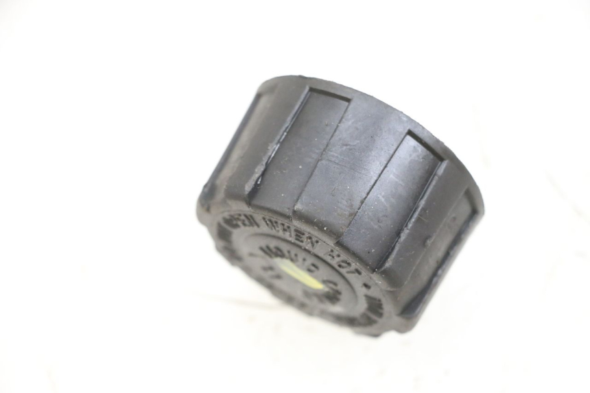 photo de EXPANSION TANK CAP PIAGGIO MP3 RL 250 (2007 - 2010) - Zoom on usage condition