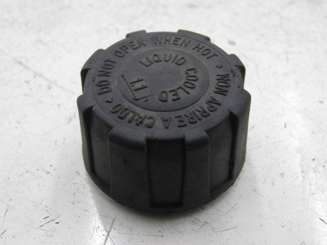 photo de EXPANSION TANK CAP PIAGGIO X9 EVOLUTION 125 (2003 - 2007)