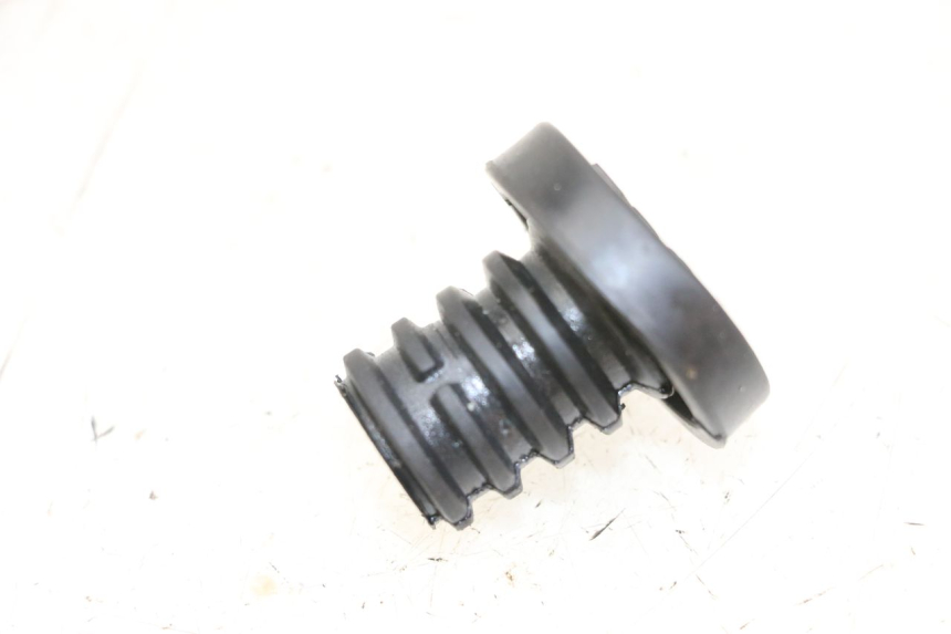 photo de EXPANSION BOTTLE CAP SUZUKI GSR 750 (2011 - 2017)