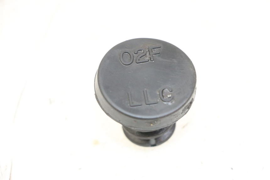 photo de EXPANSION BOTTLE CAP SUZUKI GSR 750 (2011 - 2017)