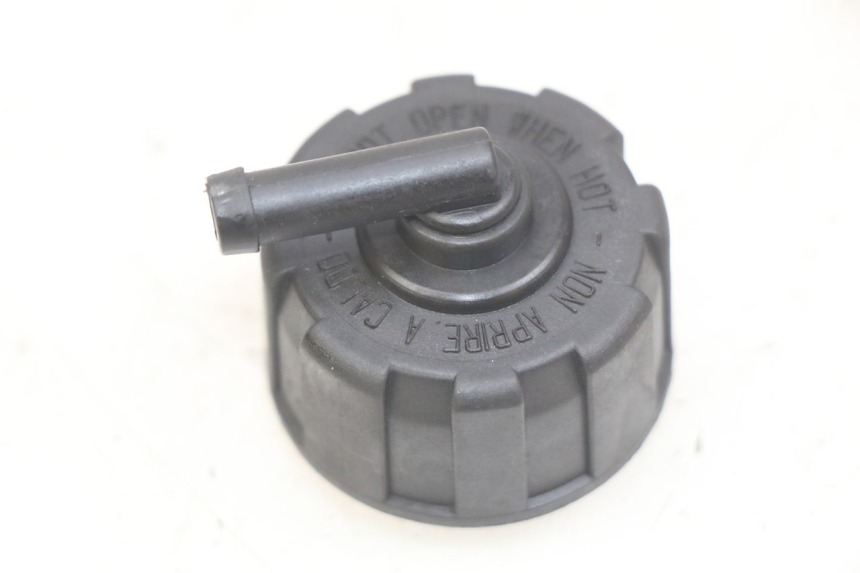 photo de EXPANSION TANK CAP YAMAHA YP MAJESTY 125 (2007 - 2010)