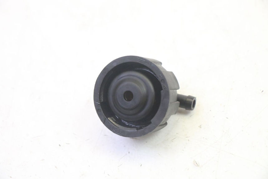 photo de EXPANSION TANK CAP YAMAHA YP MAJESTY 125 (2007 - 2010)